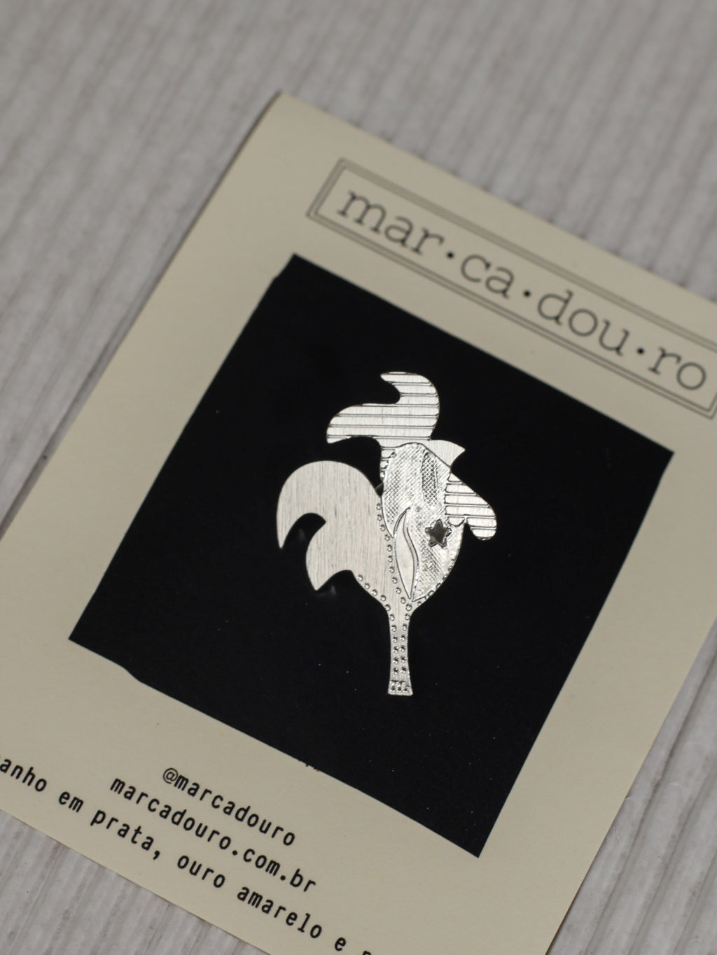 Pin Galo