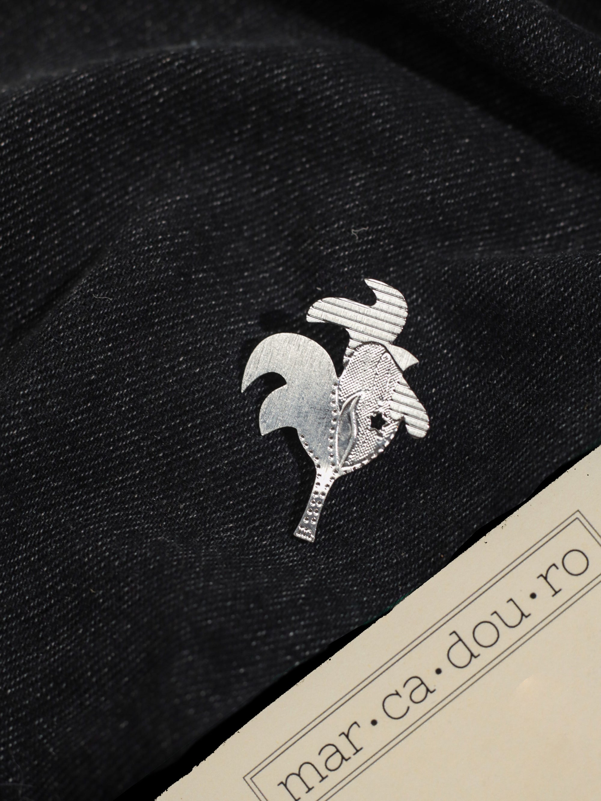 Pin Galo